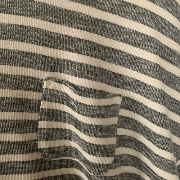 Gap XXL striped long sleeve top with pocket - Picture 6 of 6